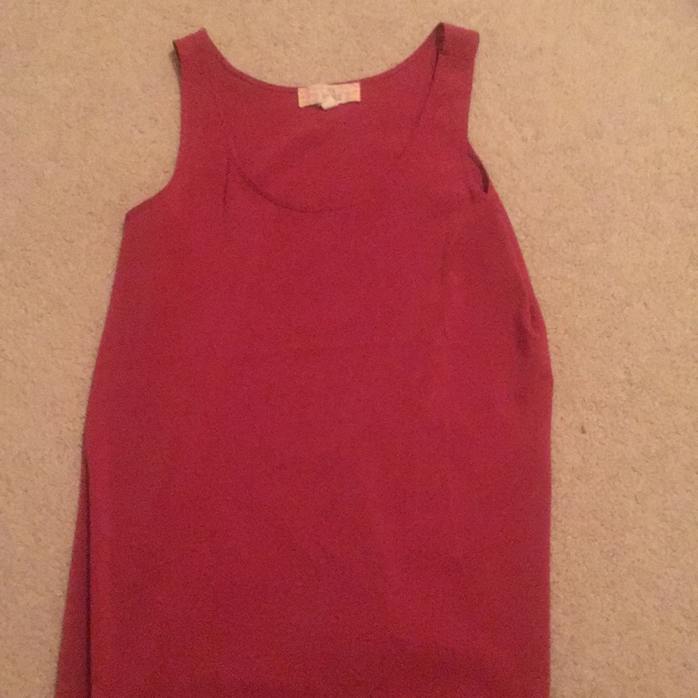 Light weight tank top in great condition